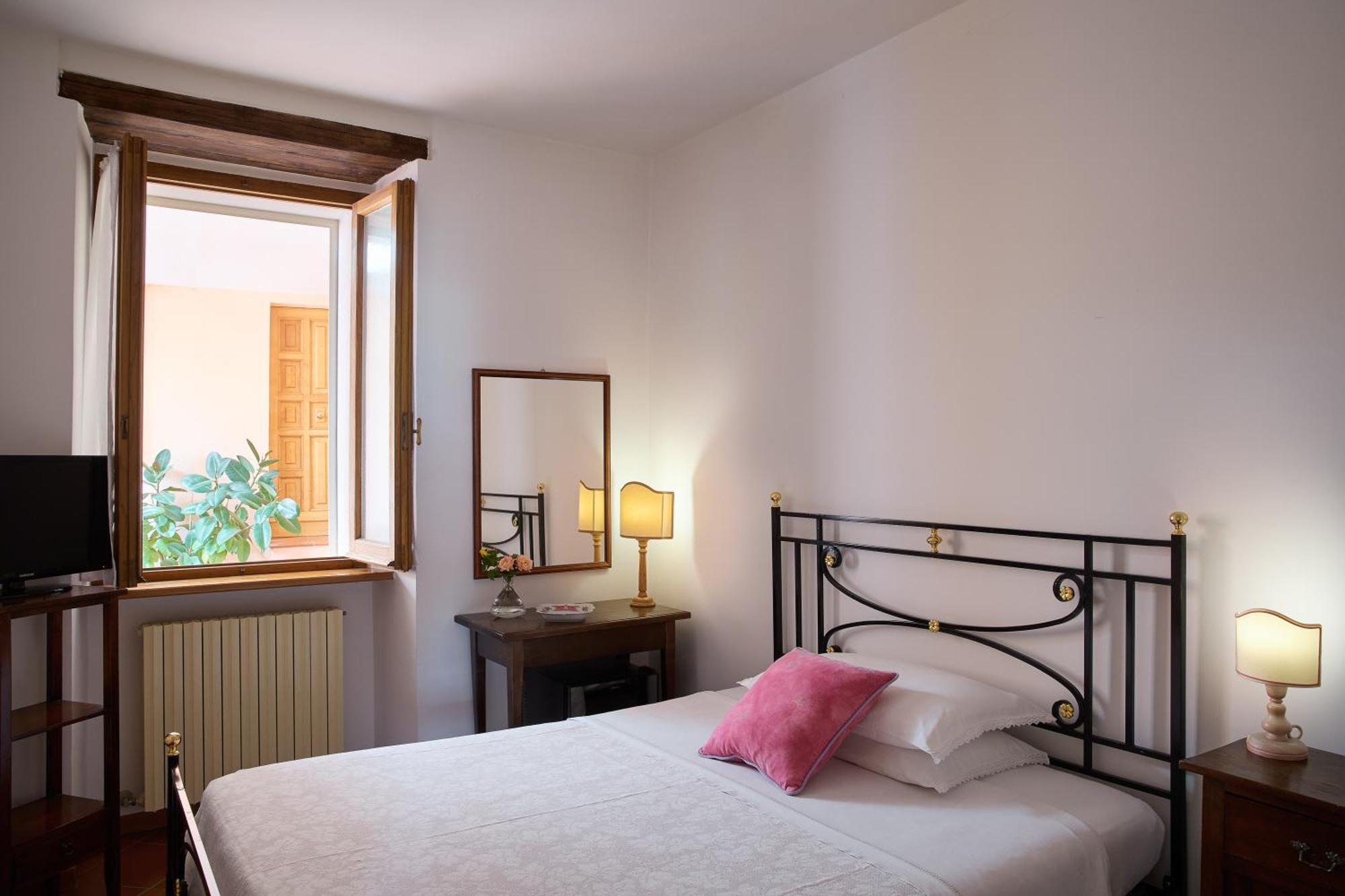 Albergo Villa Cristina 斯波莱托 外观 照片