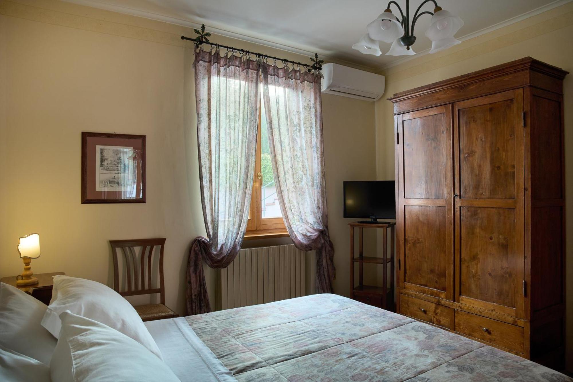 Albergo Villa Cristina 斯波莱托 外观 照片