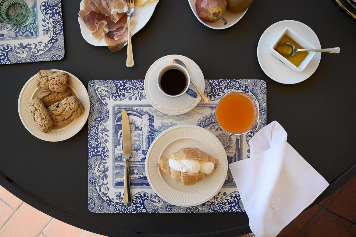 Albergo Villa Cristina 斯波莱托 外观 照片
